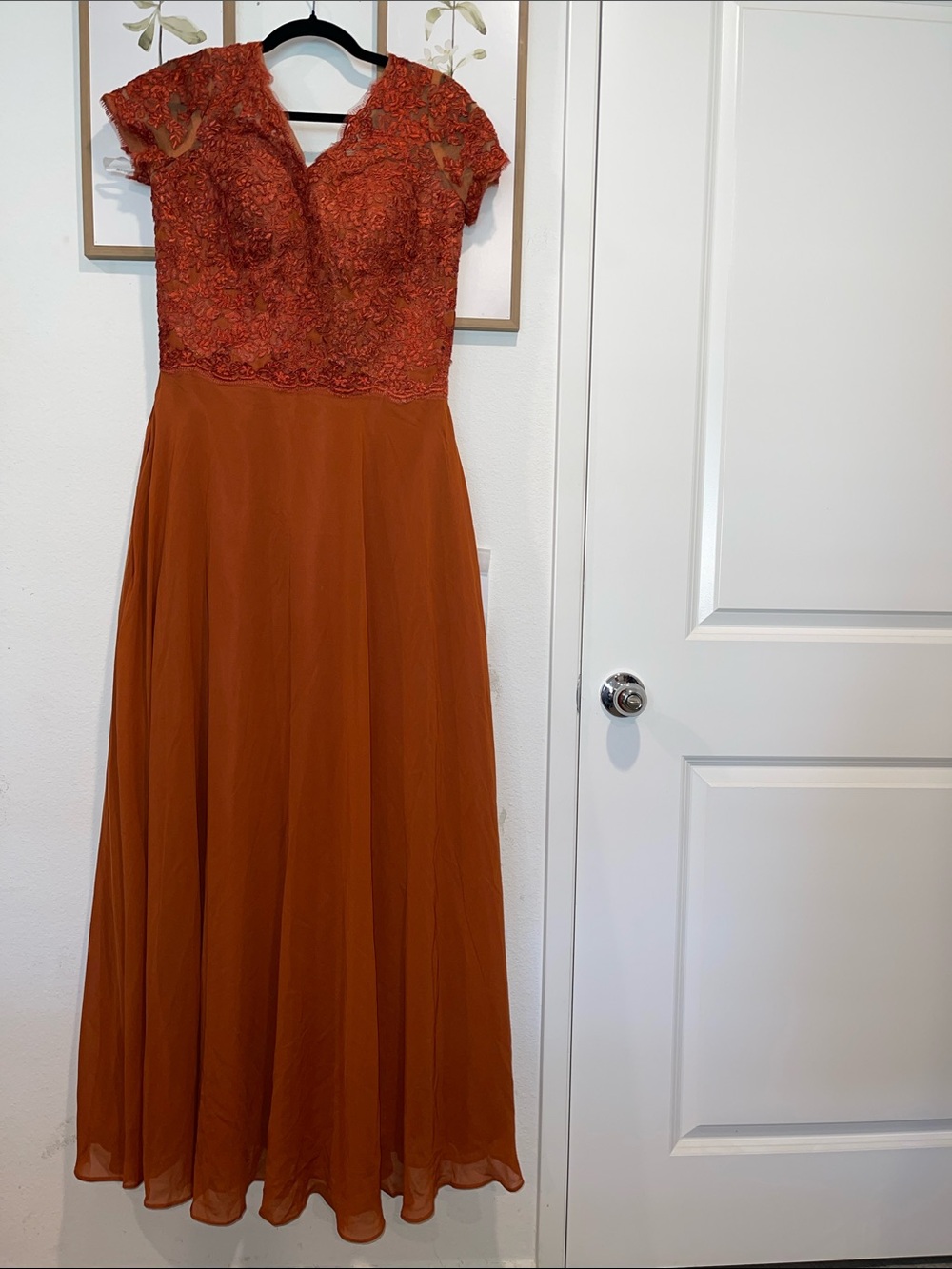 Elegant Lace Bodice Maxi Dress in Rust